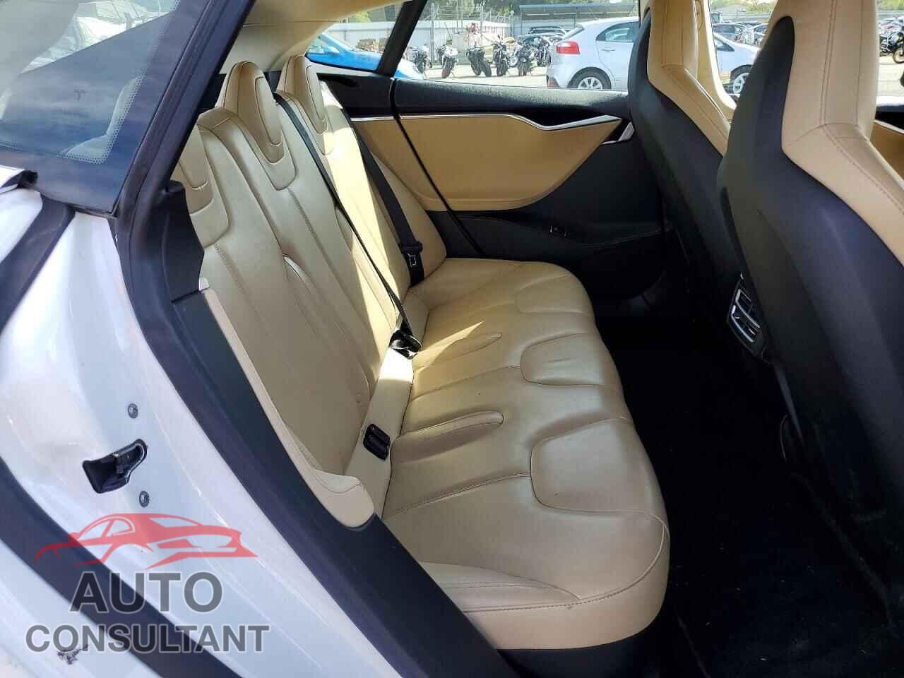 TESLA MODEL S 2014 - 5YJSA1S13EFP32407