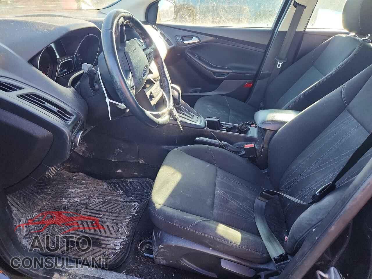 FORD FOCUS 2015 - 1FADP3F28FL251126