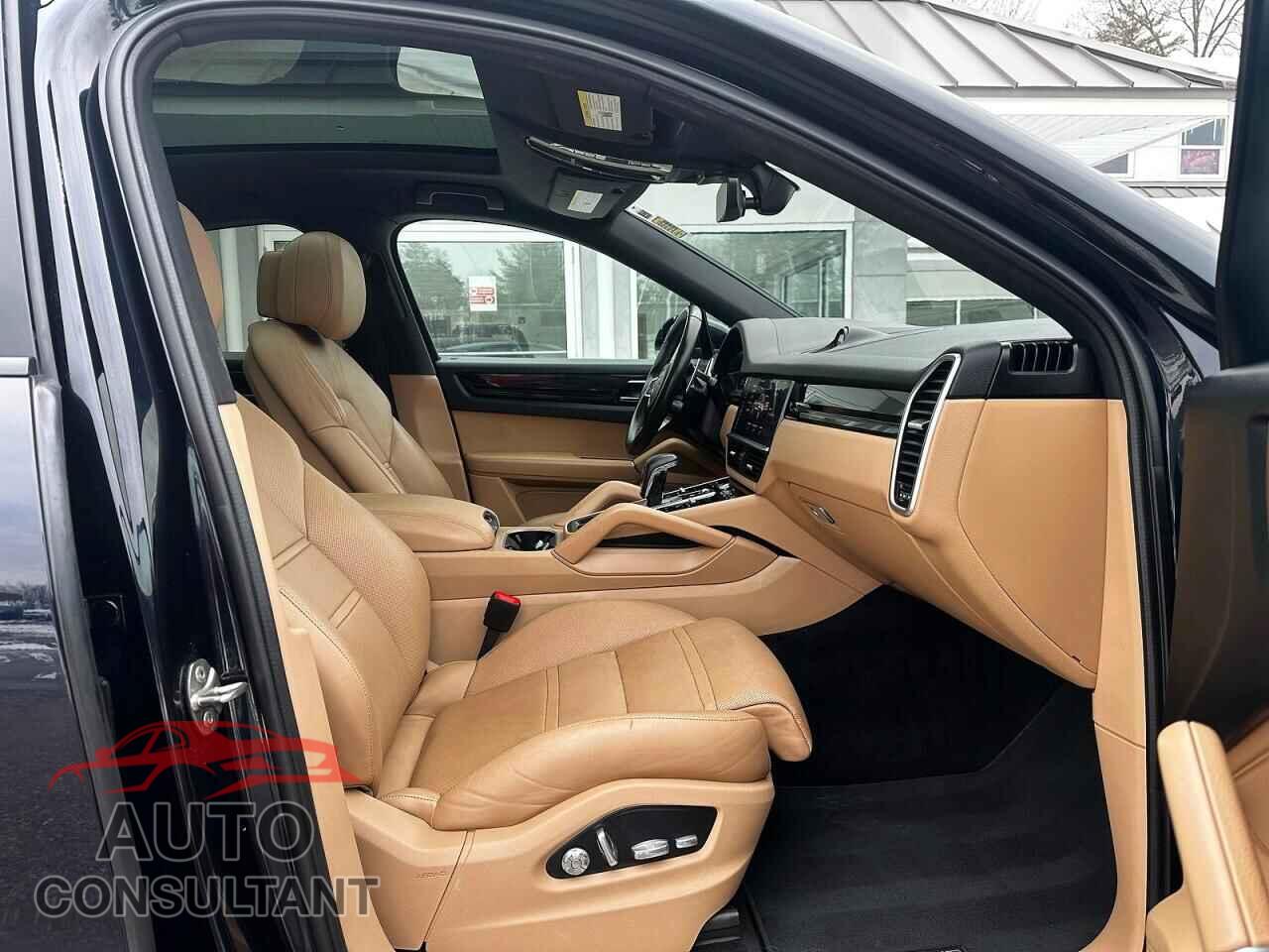 PORSCHE CAYENNE 2020 - WP1BA2AY6LDA48233