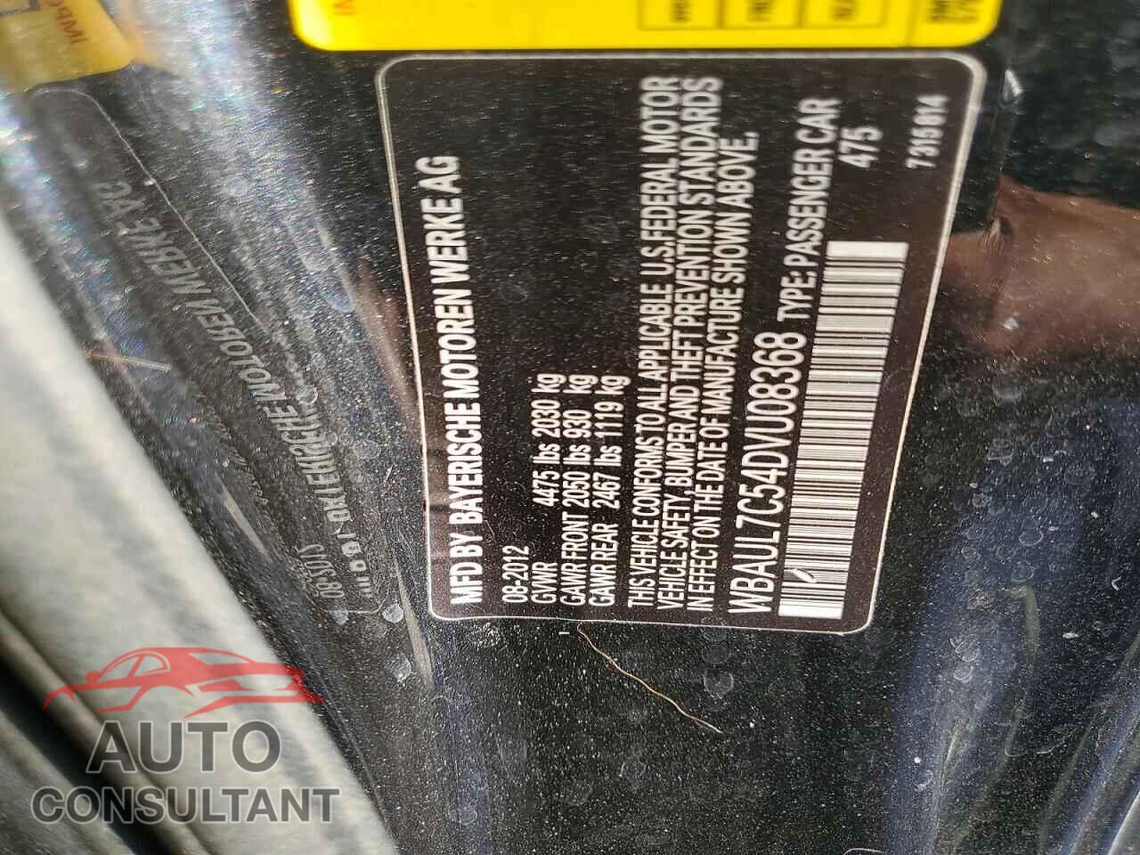 BMW 128 2013 - WBAUL7C54DVU08368