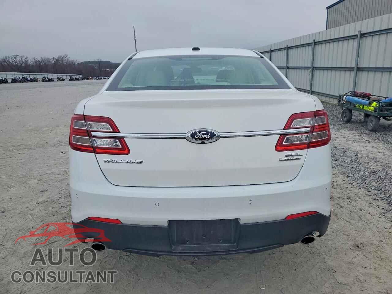 FORD TAURUS 2013 - 1FAHP2E86DG100552