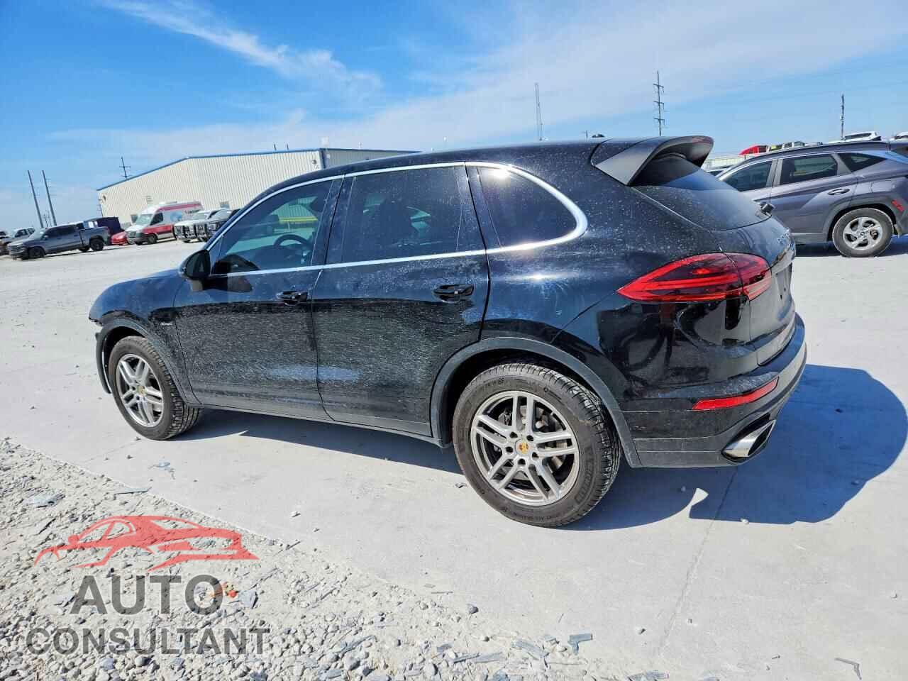PORSCHE CAYENNE 2016 - WP1AF2A22GKA45596