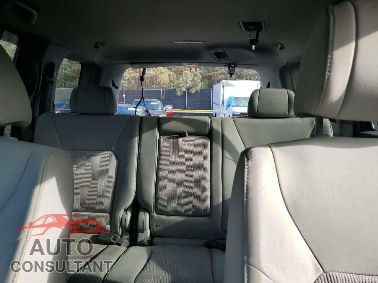 HONDA PILOT 2011 - 5FNYF4H46BB067576