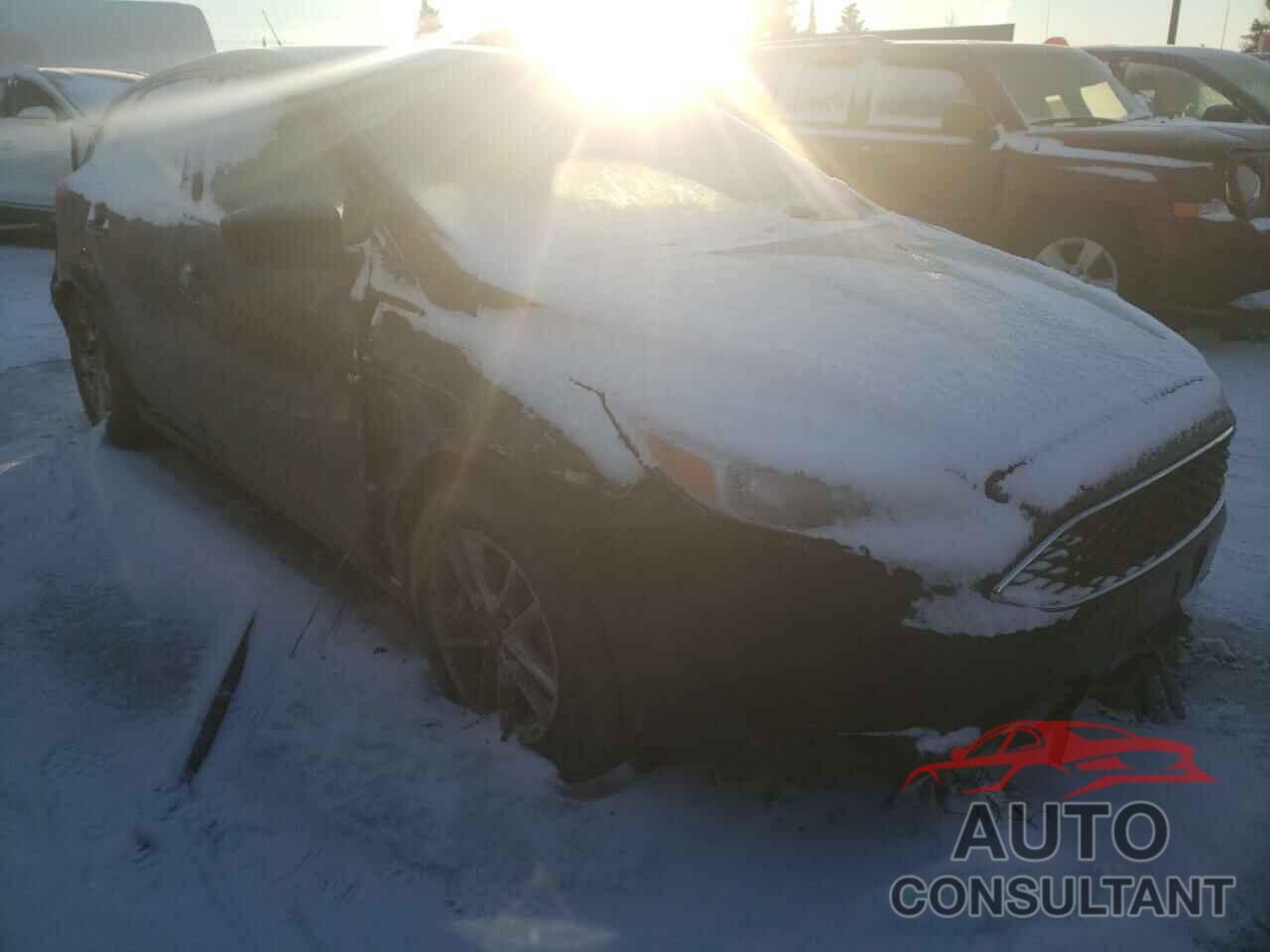 FORD FOCUS 2018 - 1FADP3K26JL241824