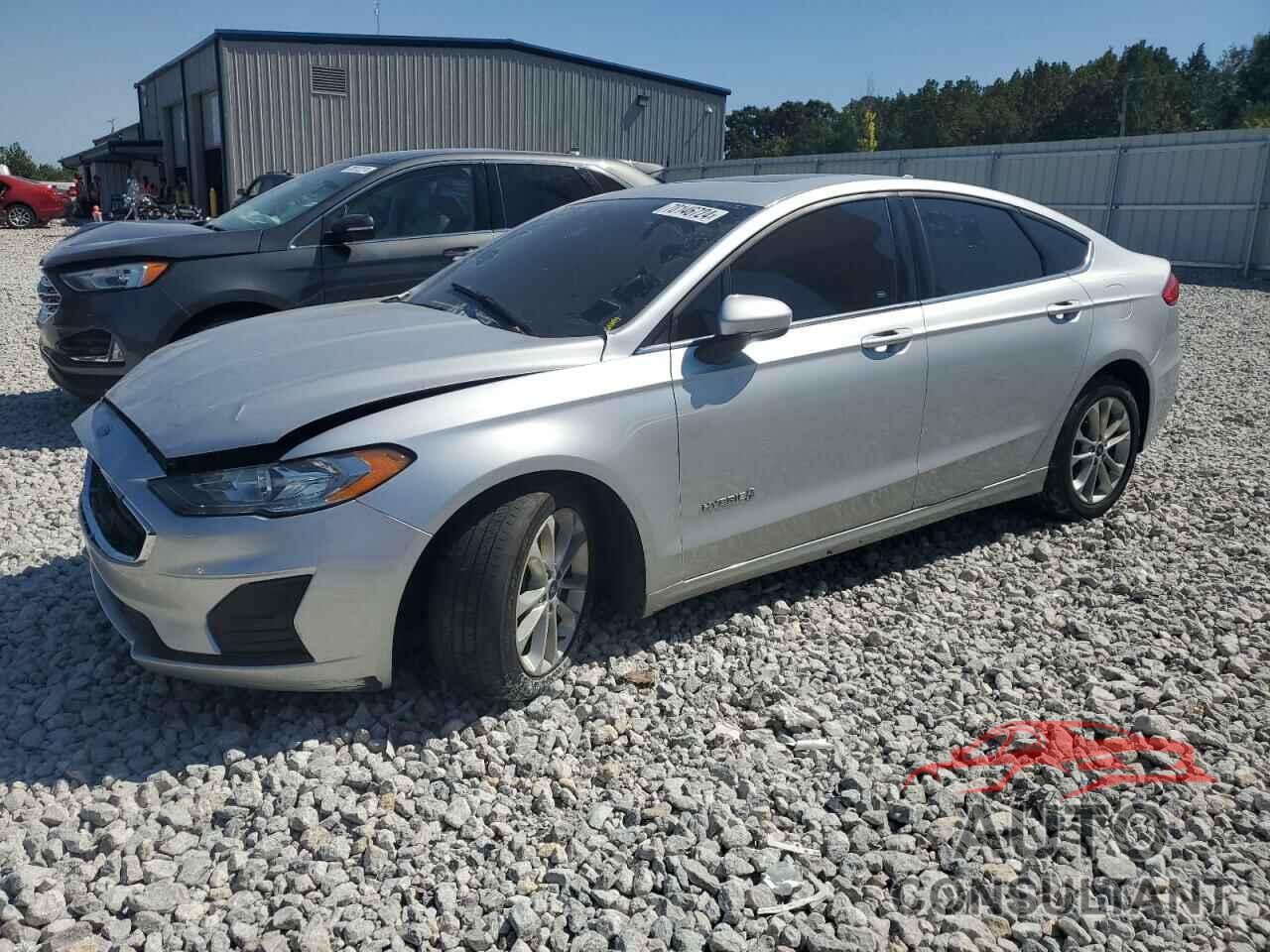 FORD FUSION 2019 - 3FA6P0LU7KR183863