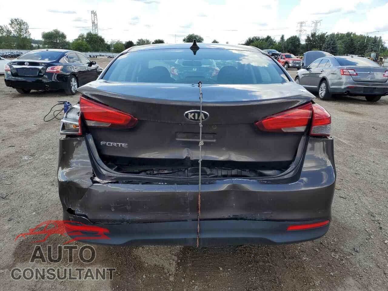KIA FORTE 2017 - 3KPFK4A77HE118542