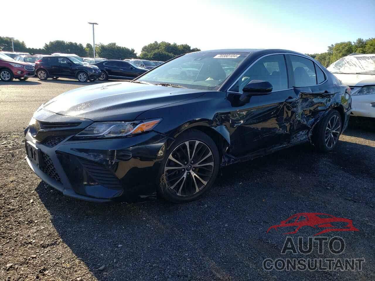 TOYOTA CAMRY 2018 - 4T1B11HK5JU094660