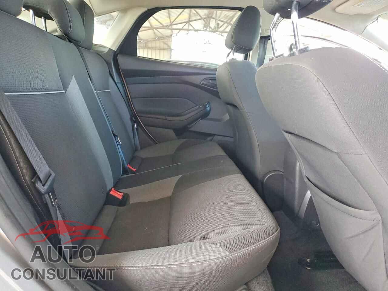 FORD FOCUS 2012 - 1FAHP3F28CL365544