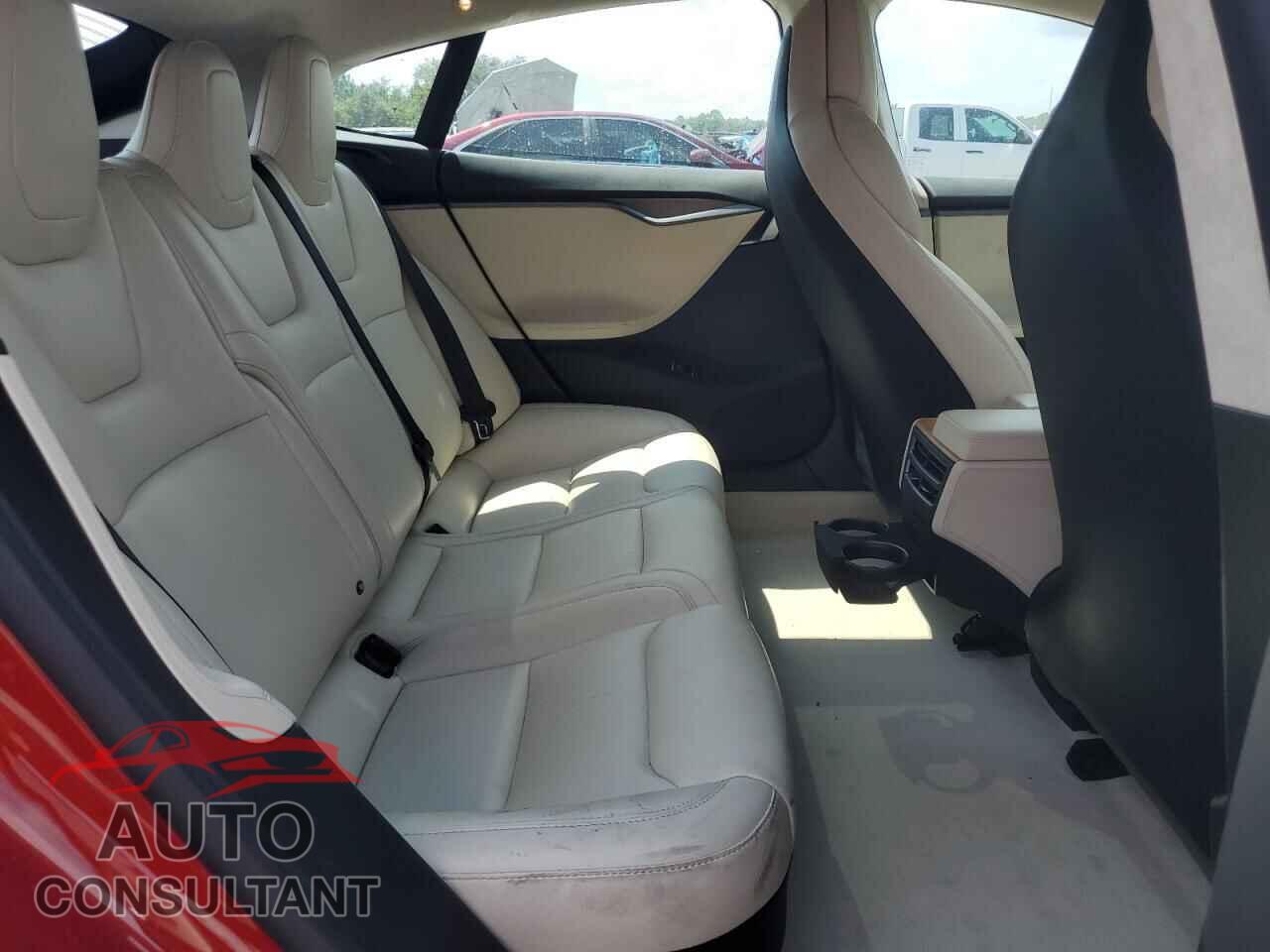 TESLA MODEL S 2019 - 5YJSA1E28KF306745