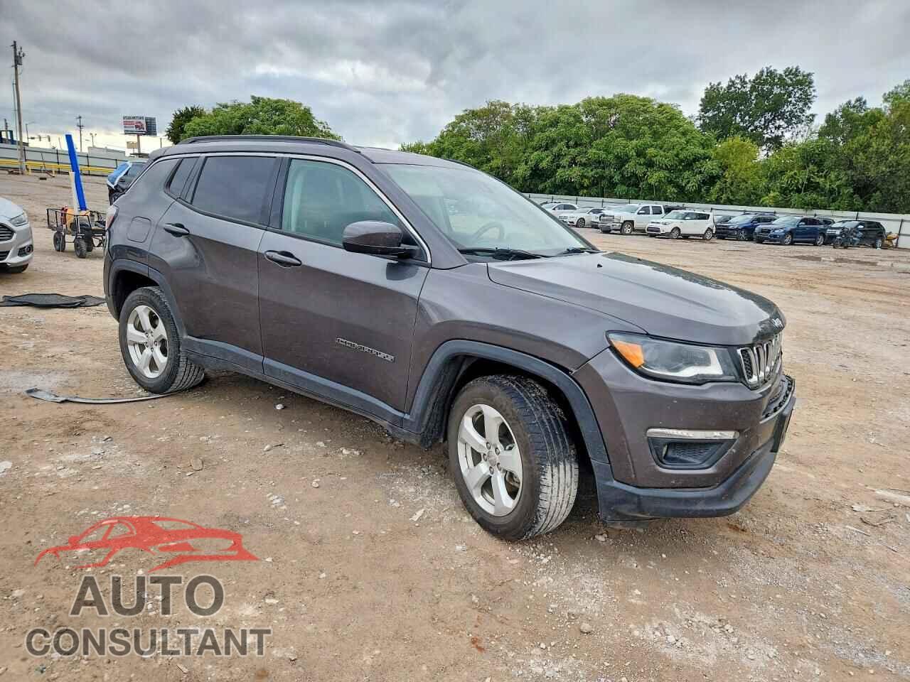 JEEP COMPASS 2018 - 3C4NJDBB8JT392433