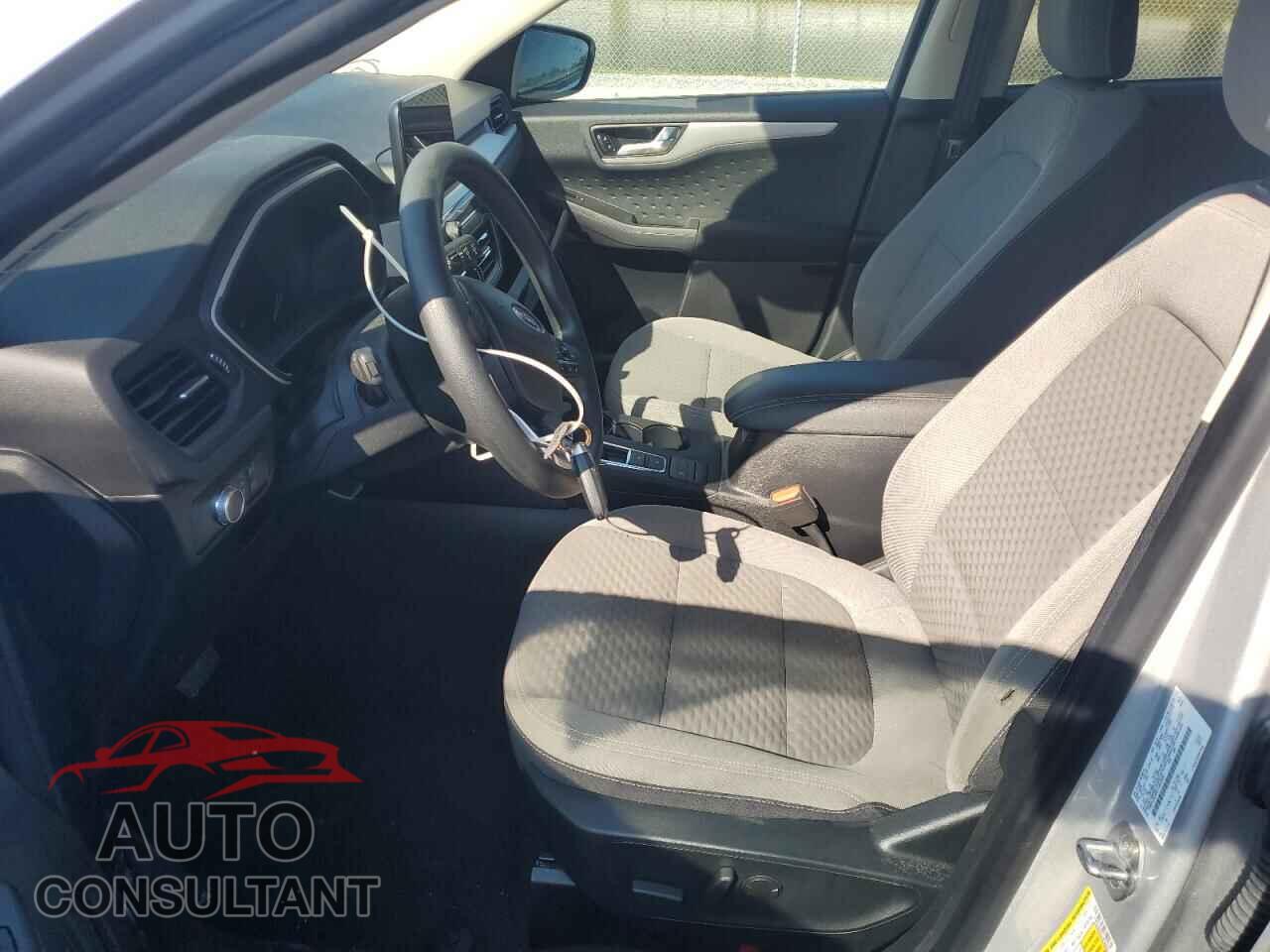 FORD ESCAPE 2020 - 1FMCU0G68LUA22851