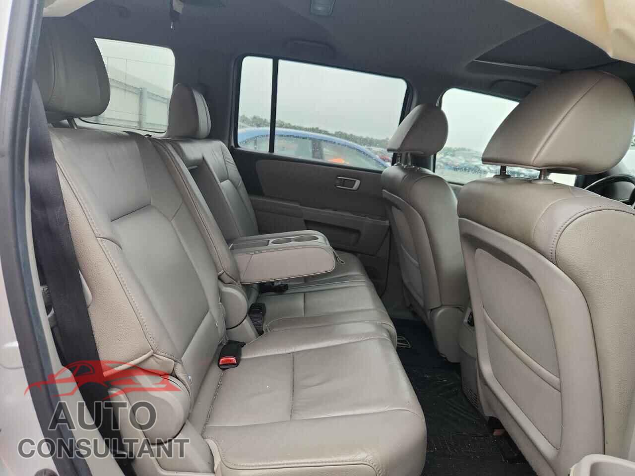 HONDA PILOT 2012 - 5FNYF3H73CB017191
