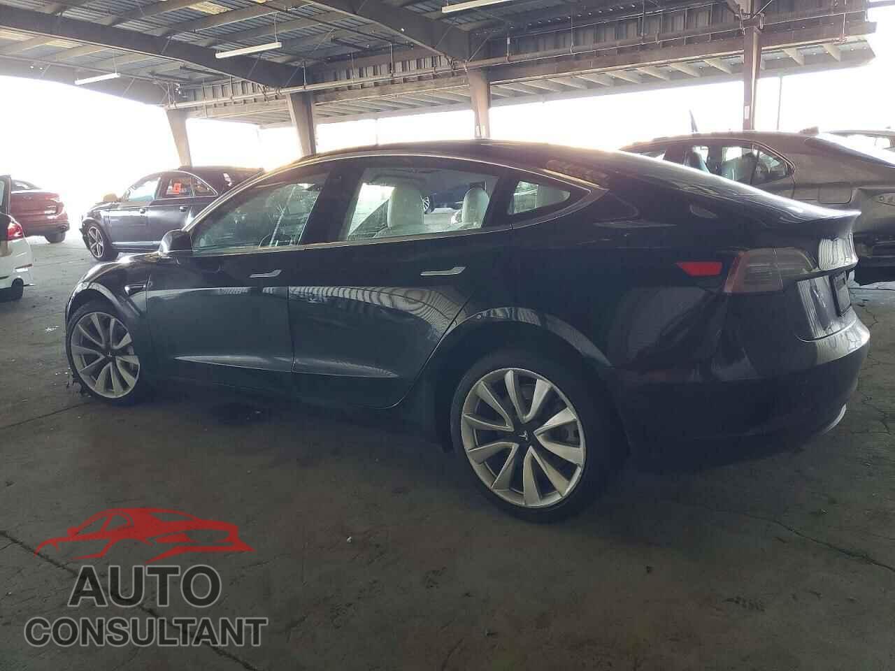 TESLA MODEL 3 2019 - 5YJ3E1EB8KF392373