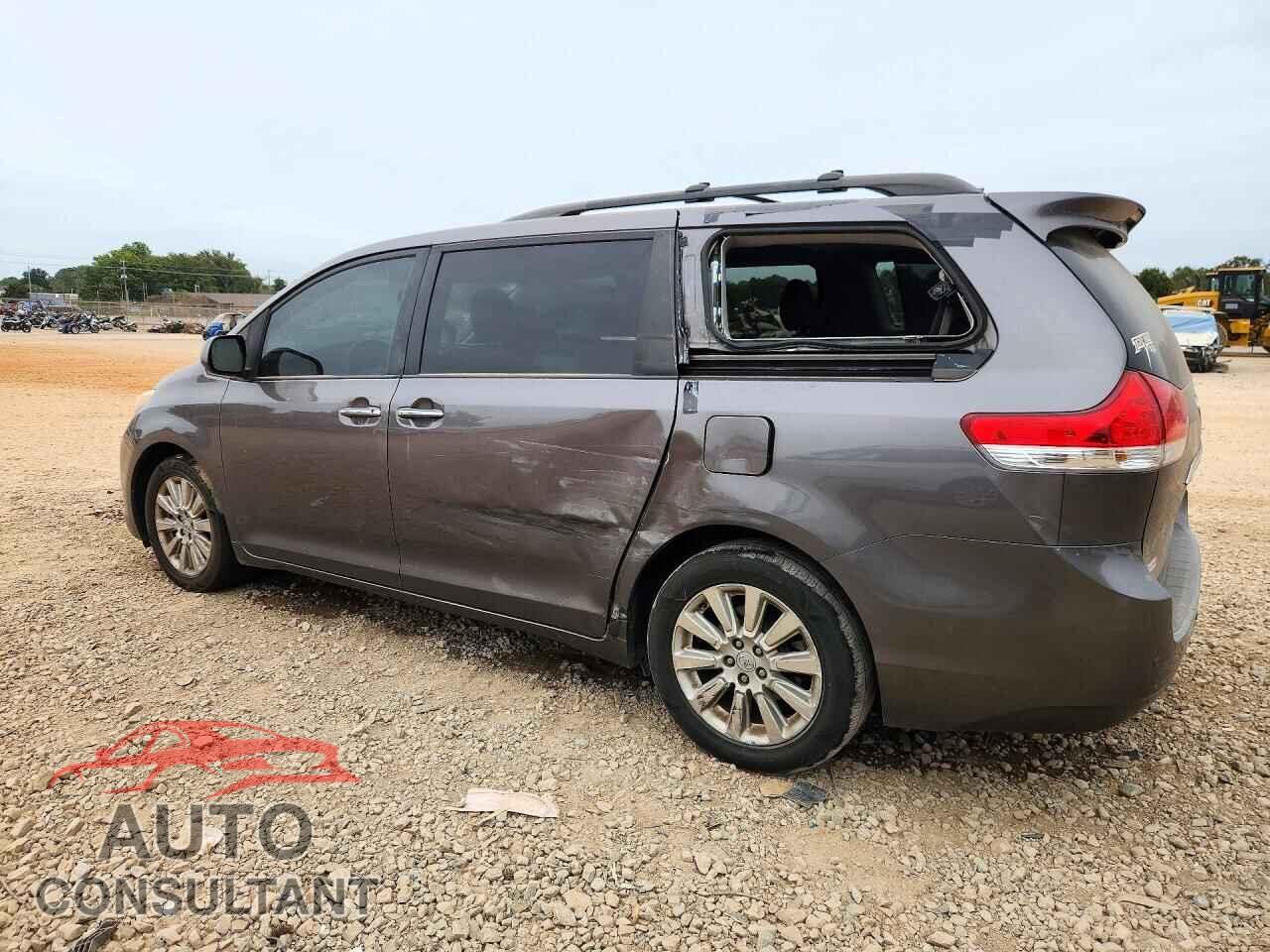 TOYOTA SIENNA 2011 - 5TDDK3DC2BS020624