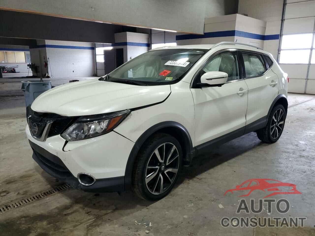 NISSAN ROGUE 2018 - JN1BJ1CR5JW263222