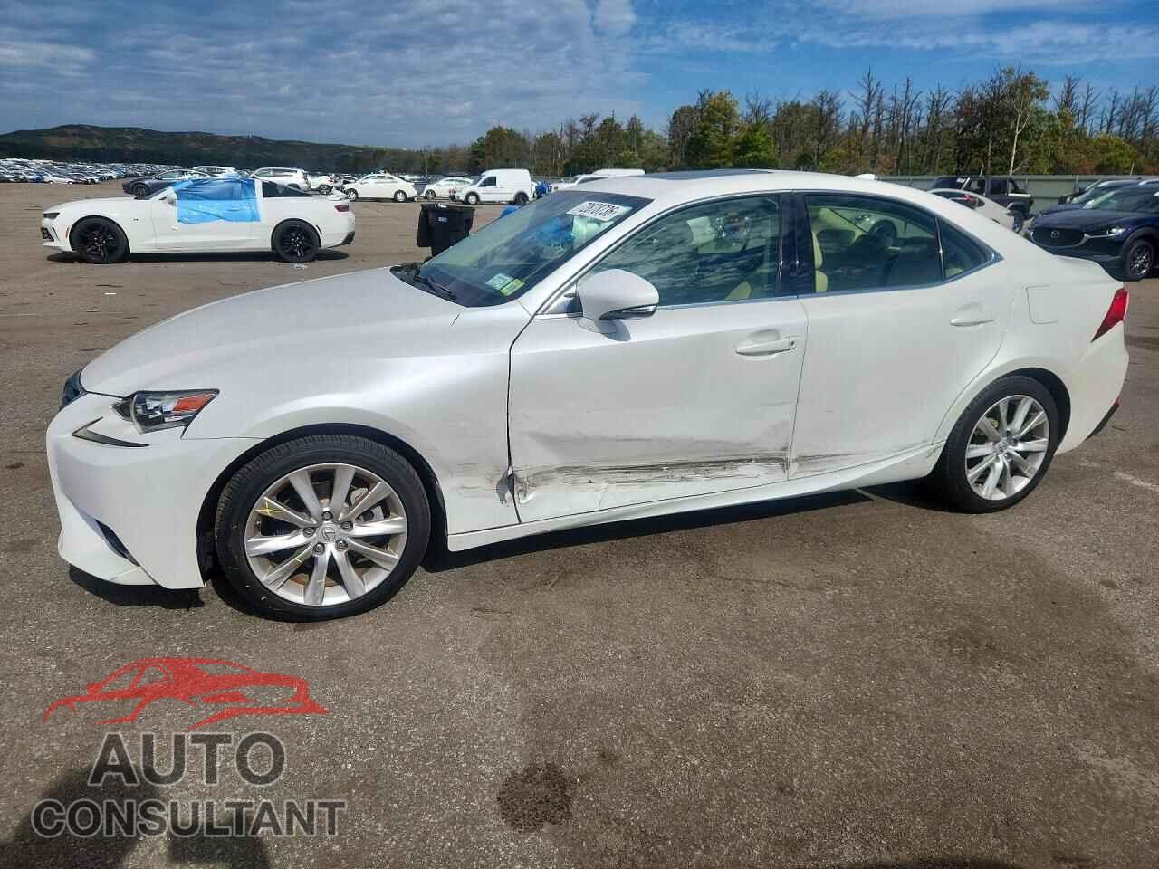 LEXUS IS 2014 - JTHBF1D20E5041648