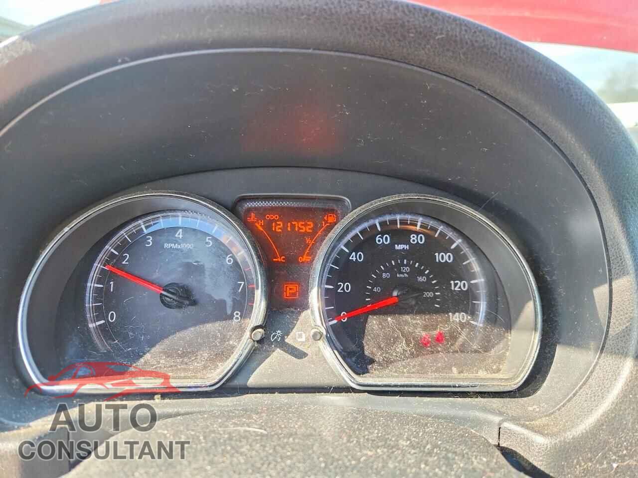 NISSAN VERSA 2018 - 3N1CE2CP0JL357849