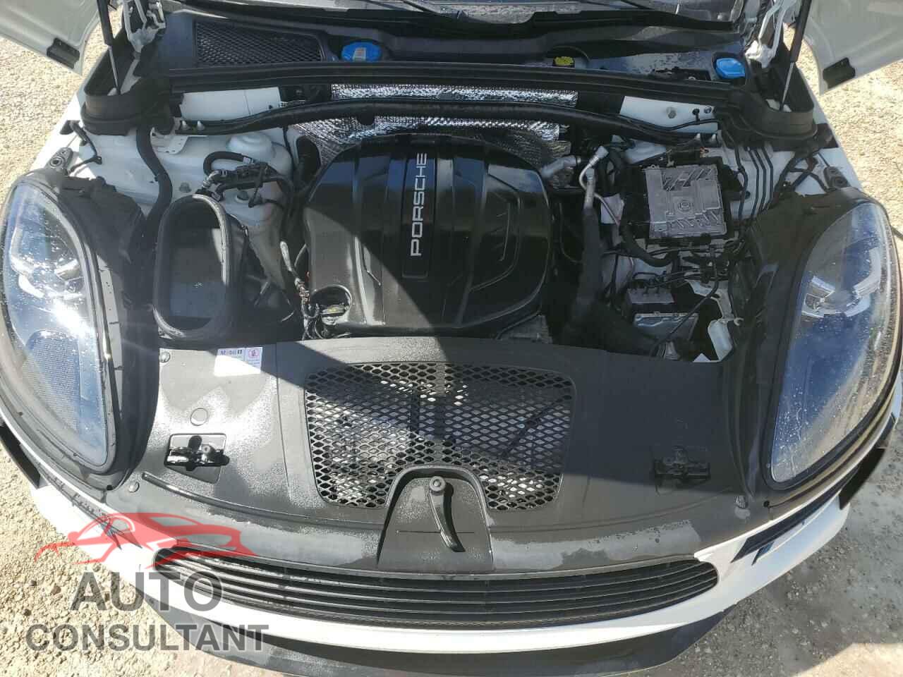 PORSCHE MACAN 2021 - WP1AA2A52MLB00675
