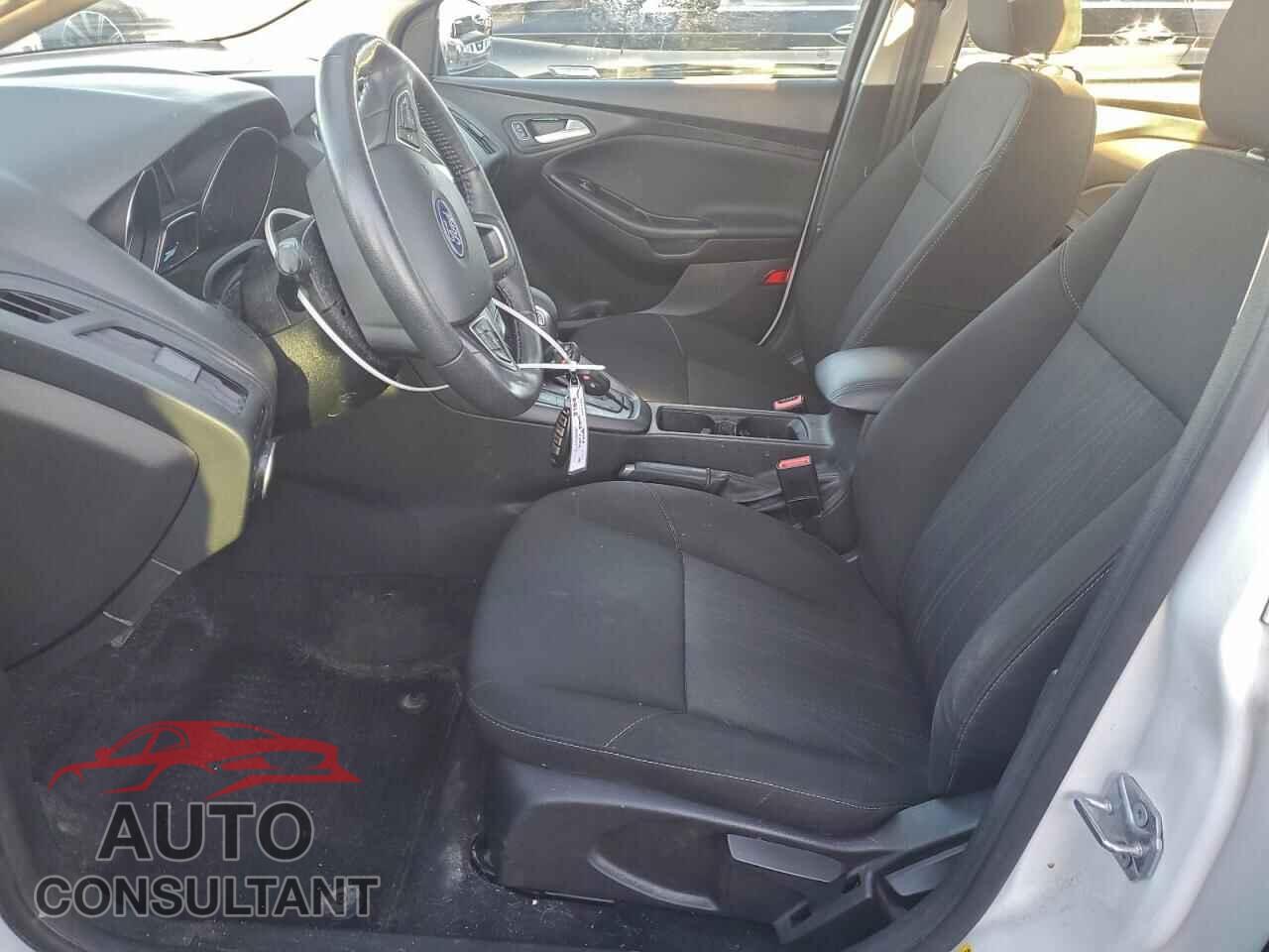 FORD FOCUS 2017 - 1FADP3H26HL343402