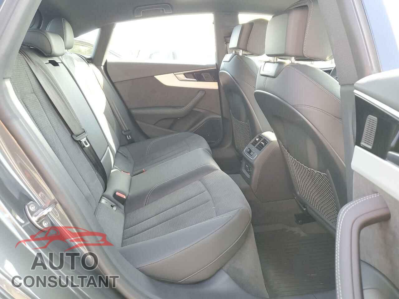 AUDI A5 2024 - WAUFACF55RA079116