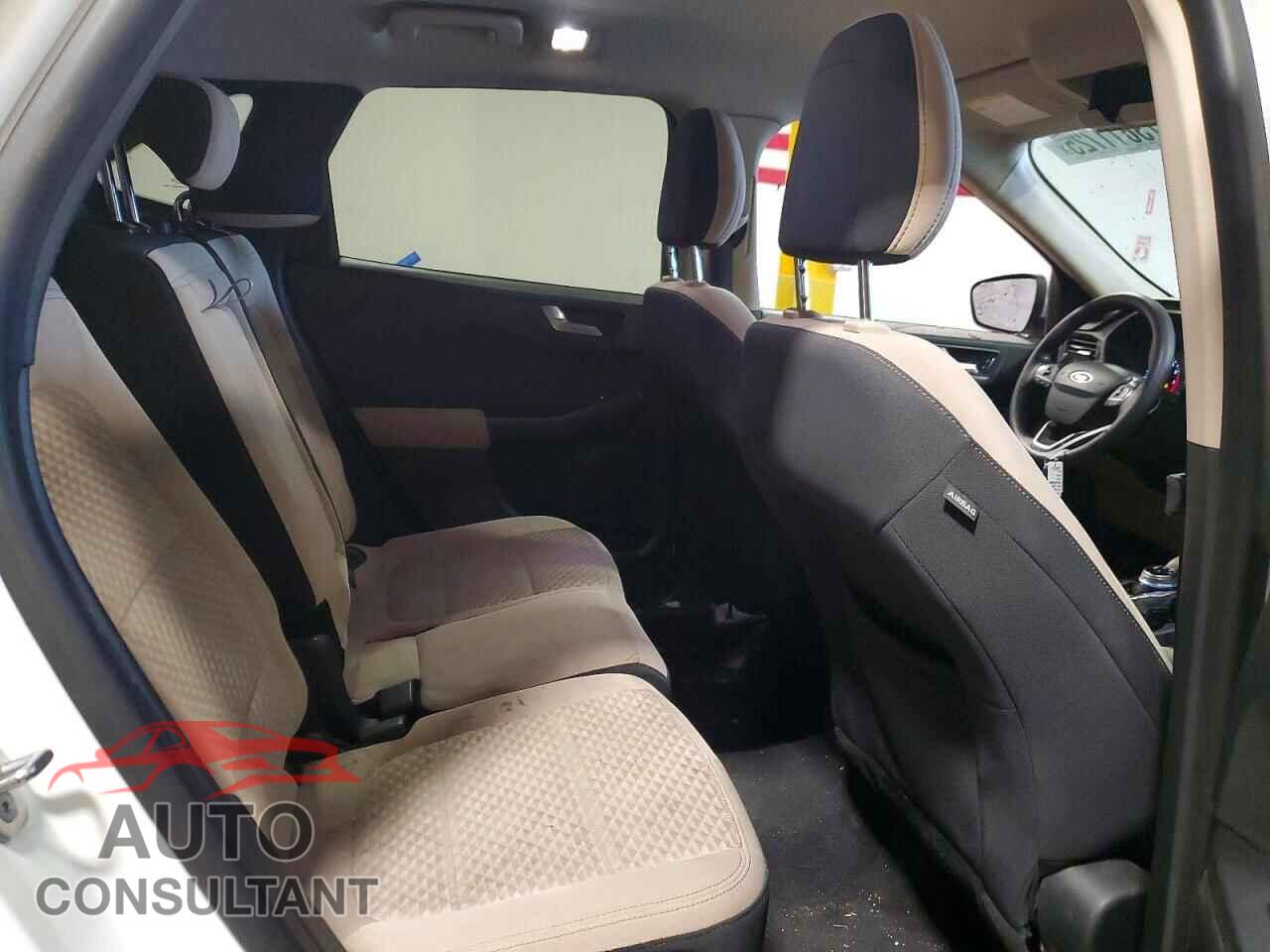 FORD ESCAPE 2020 - 1FMCU0G61LUA22139