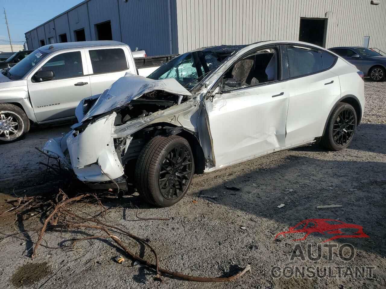 TESLA MODEL Y 2021 - 5YJYGDEEXMF278518