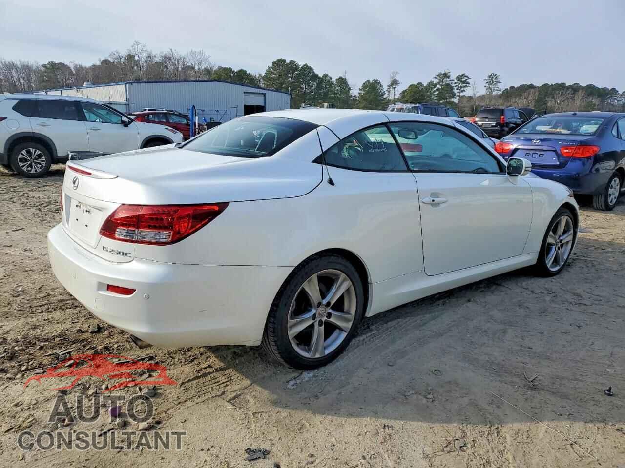 LEXUS IS 2012 - JTHFF2C23C2524624