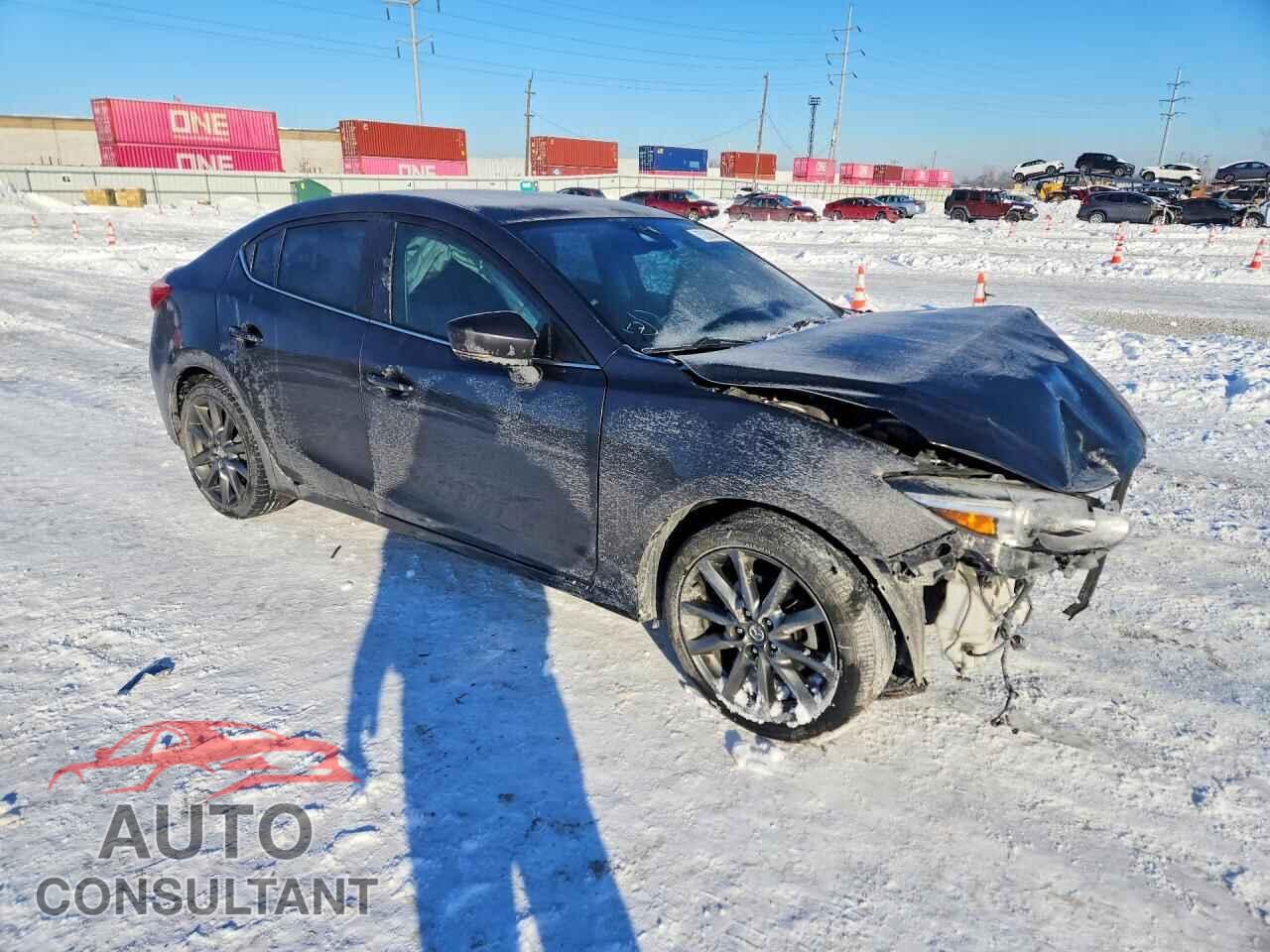 MAZDA 3 2018 - 3MZBN1W31JM163057