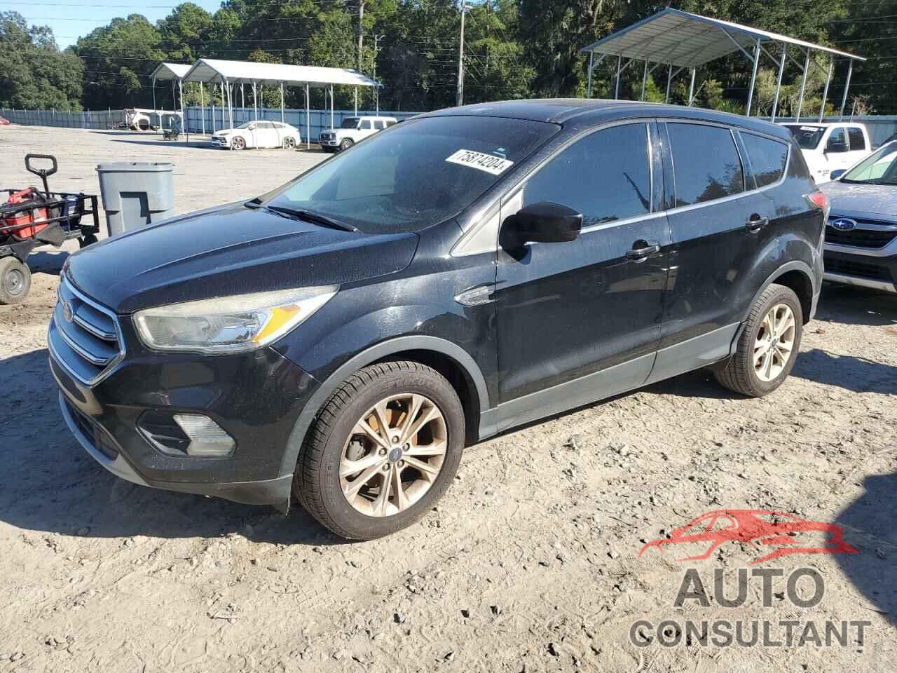 FORD ESCAPE 2017 - 1FMCU0GD5HUB26025
