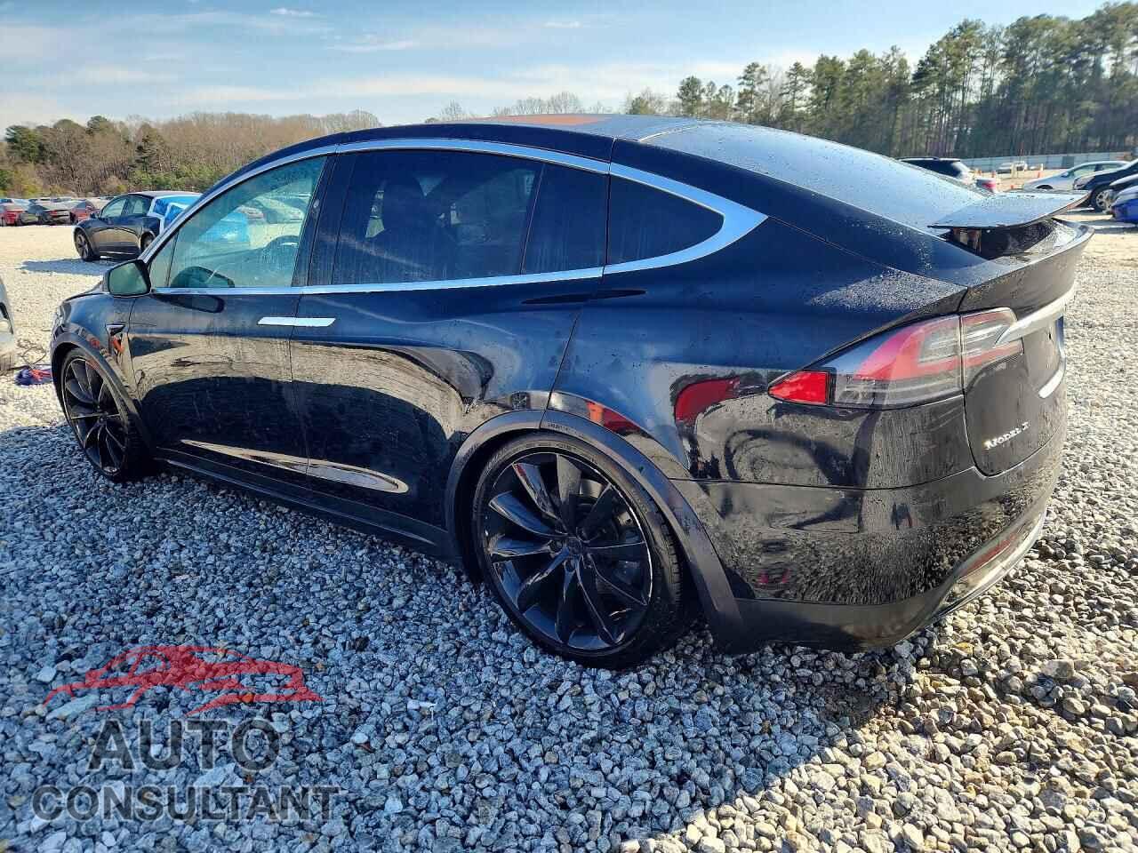 TESLA MODEL X 2017 - 5YJXCBE21HF051158