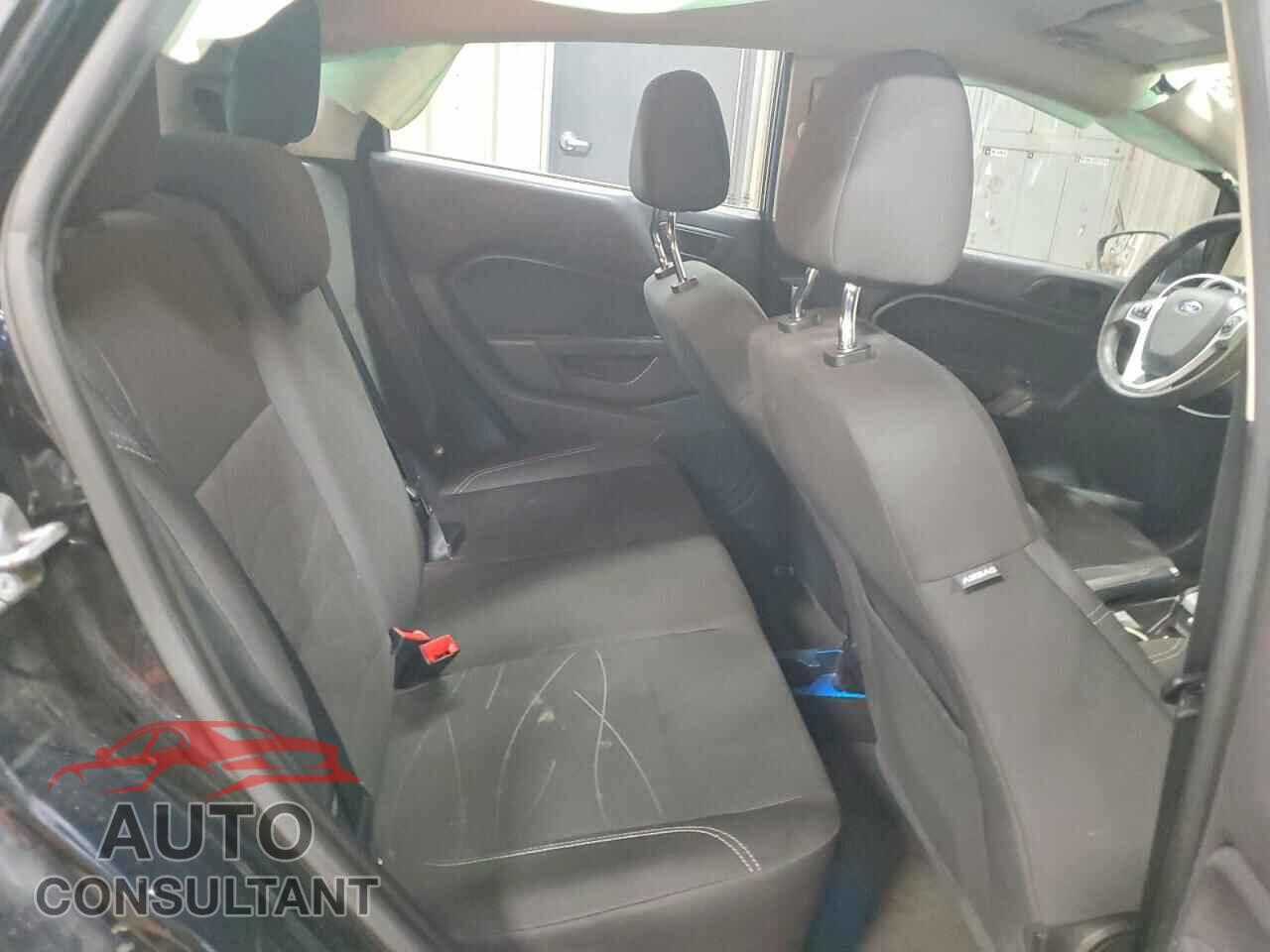 FORD FIESTA 2017 - 3FADP4EJ8HM129379