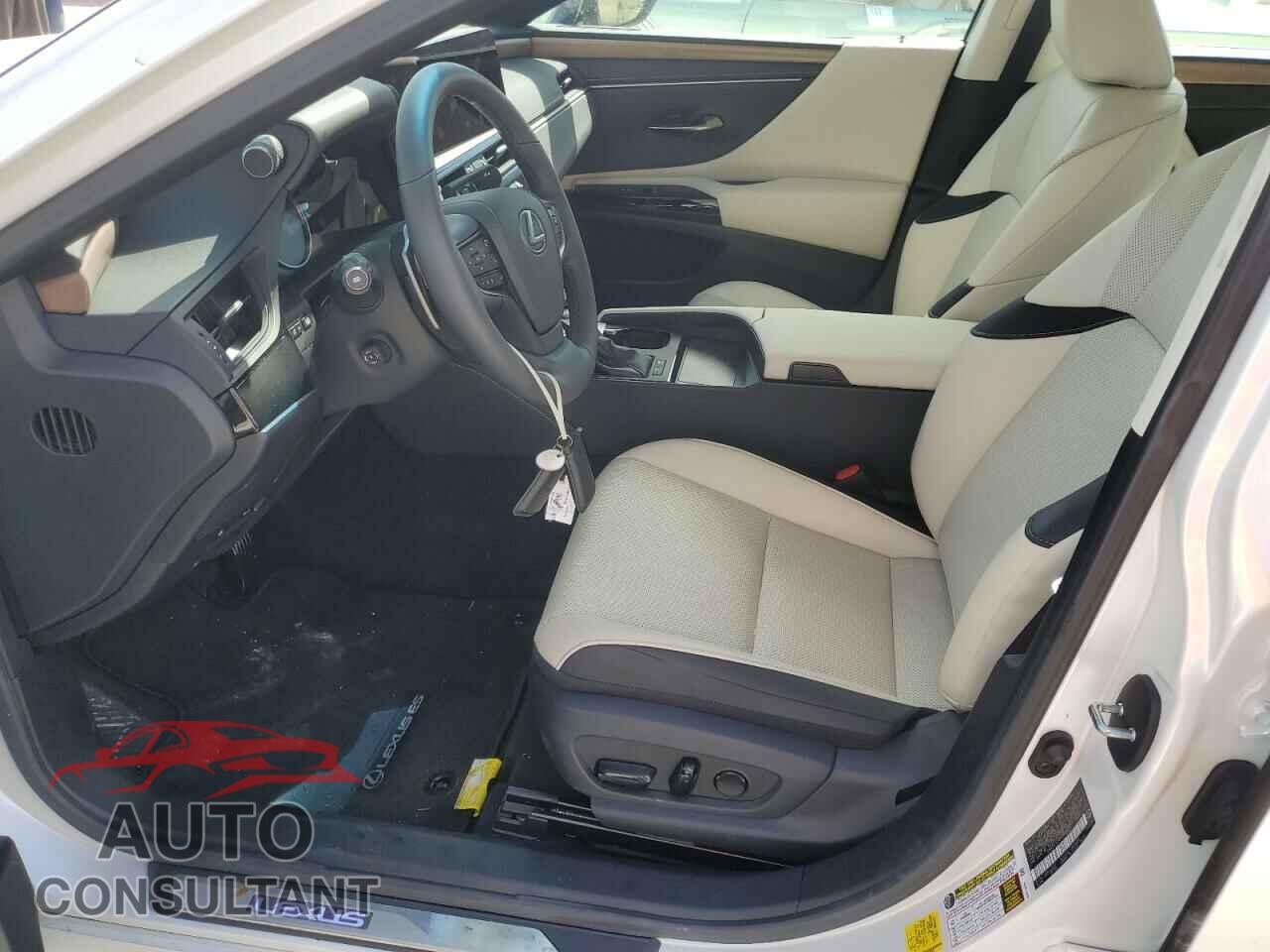LEXUS ES300 2024 - 58ADA1C16RU048606