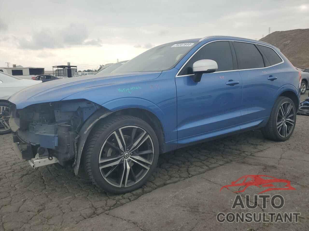 VOLVO XC60 2018 - YV4102RM7J1029929