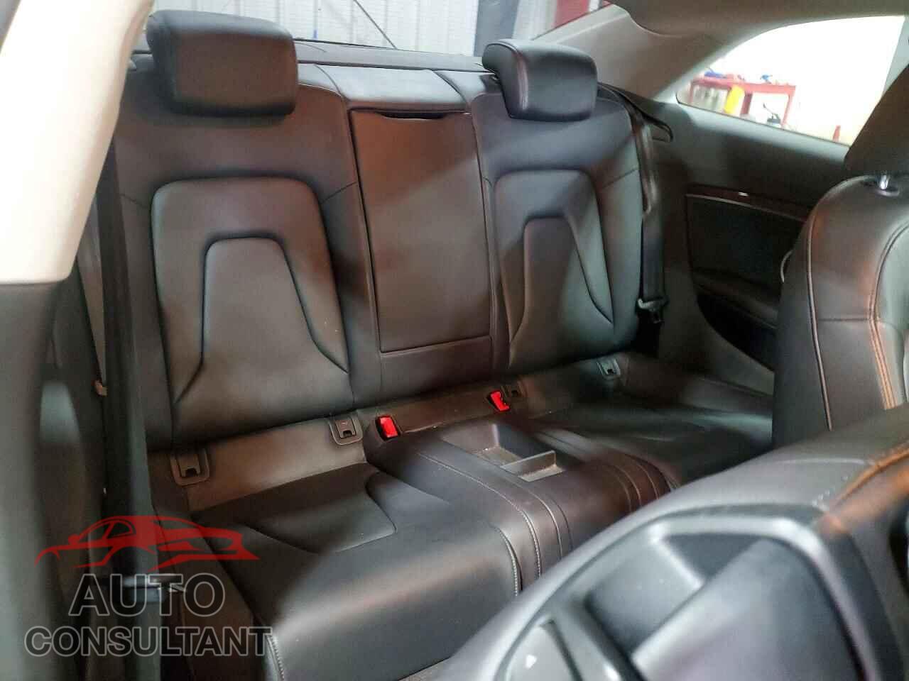 AUDI A5 2012 - WAULFAFR3CA002456