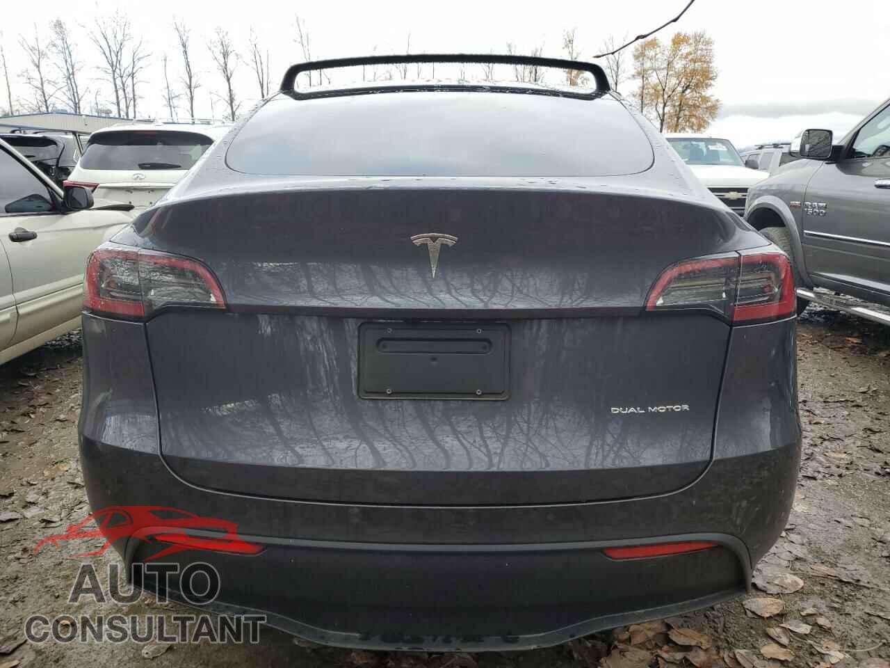 TESLA MODEL Y 2023 - 7SAYGDEE1PF867366