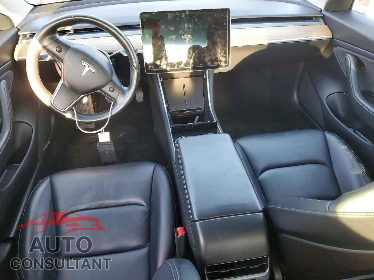 TESLA MODEL 3 2019 - 5YJ3E1EB9KF211006
