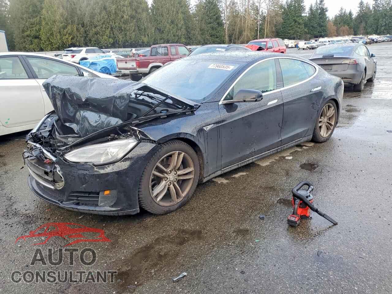 TESLA MODEL S 2015 - 5YJSA1S22FF085914