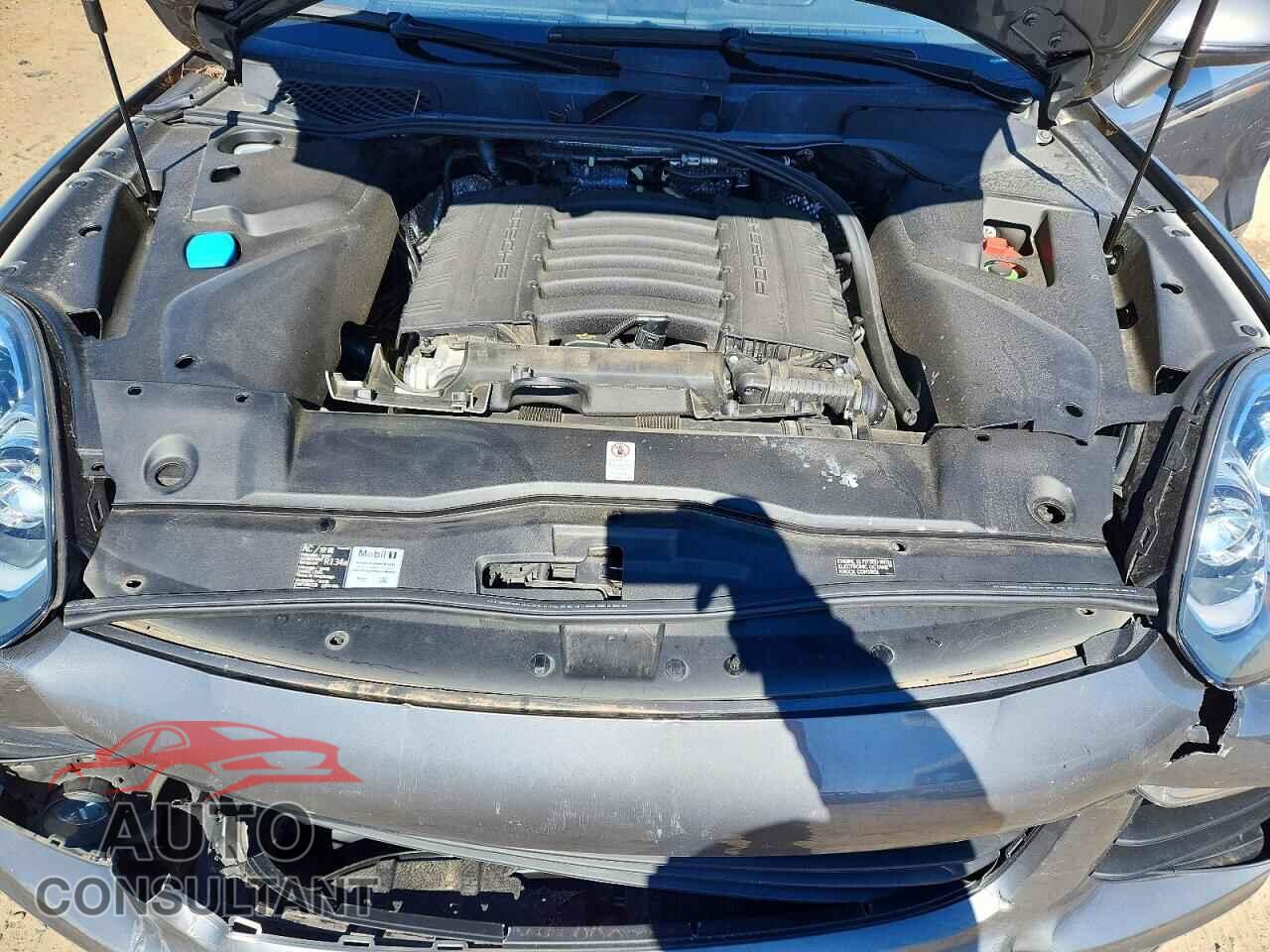 PORSCHE CAYENNE 2016 - WP1AA2A24GLA06646