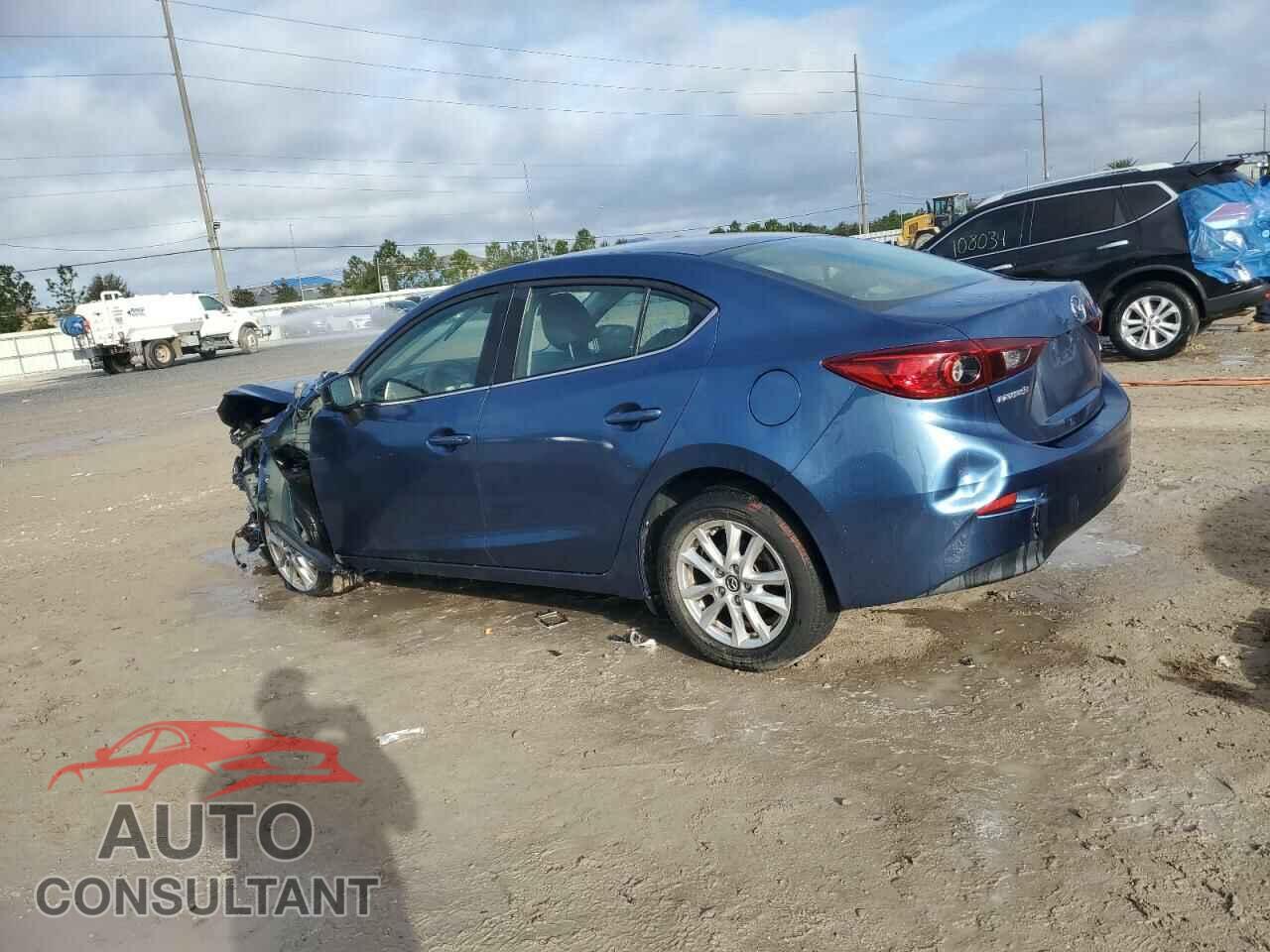 MAZDA 3 2018 - 3MZBN1U79JM242532
