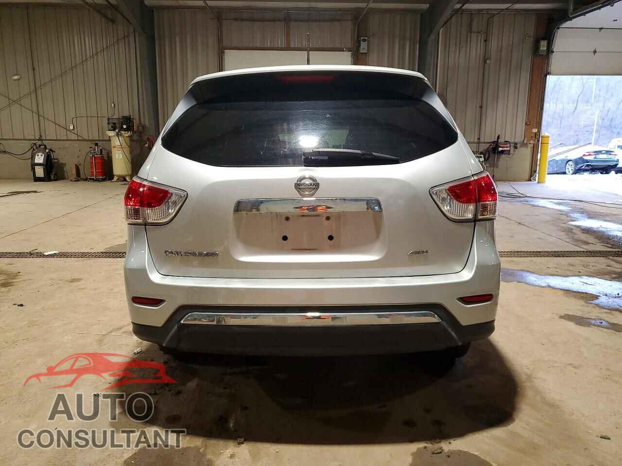 NISSAN PATHFINDER 2013 - 5N1AR2MM4DC673473