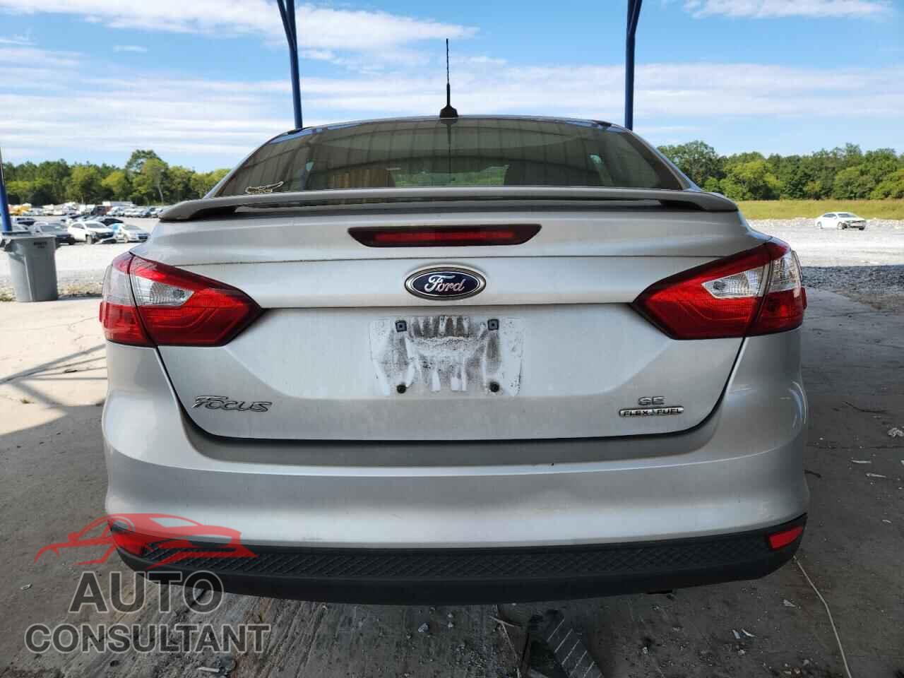 FORD FOCUS 2014 - 1FADP3F2XEL233516