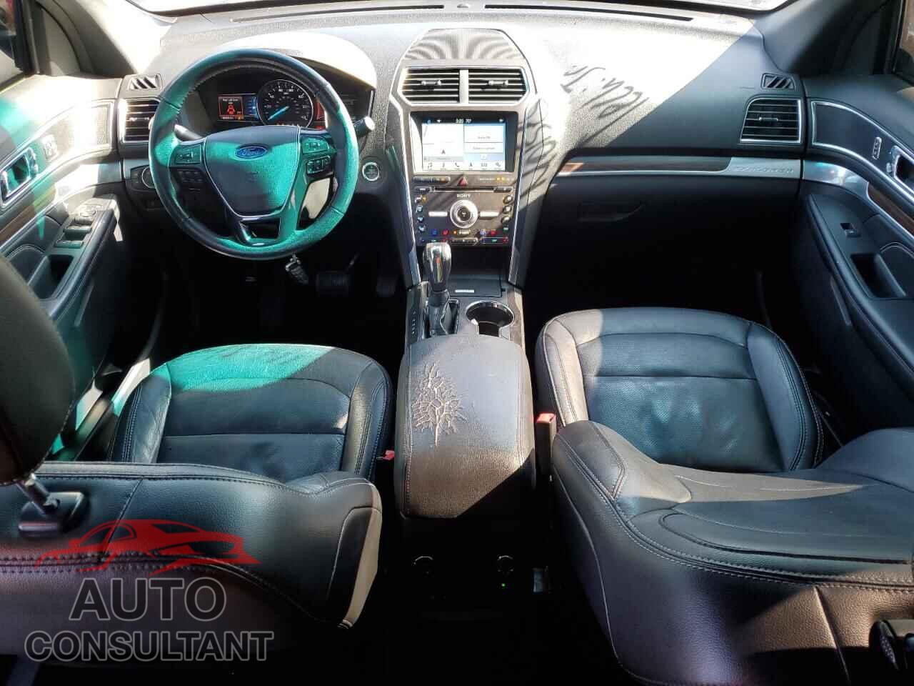 FORD EXPLORER 2018 - 1FM5K7F83JGA70067