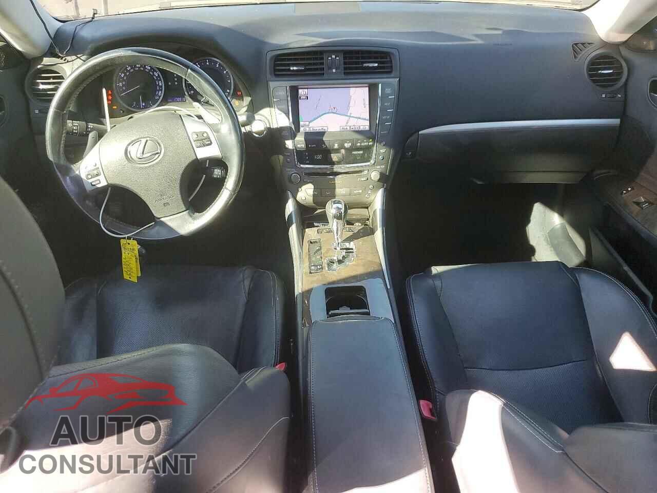 LEXUS IS 2012 - JTHCE5C26C5002494