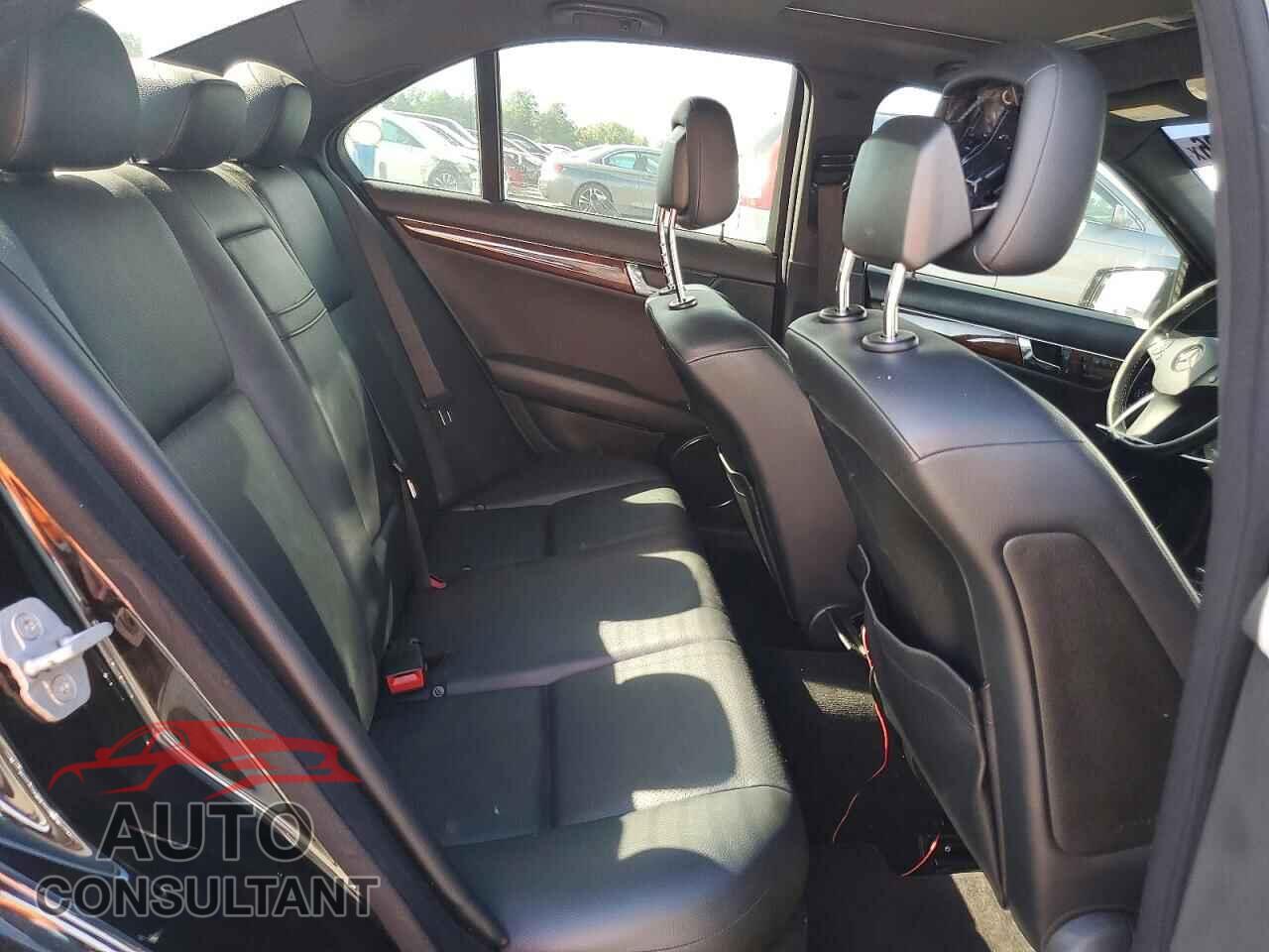 MERCEDES-BENZ C-CLASS 2010 - WDDGF8BB1AR131046