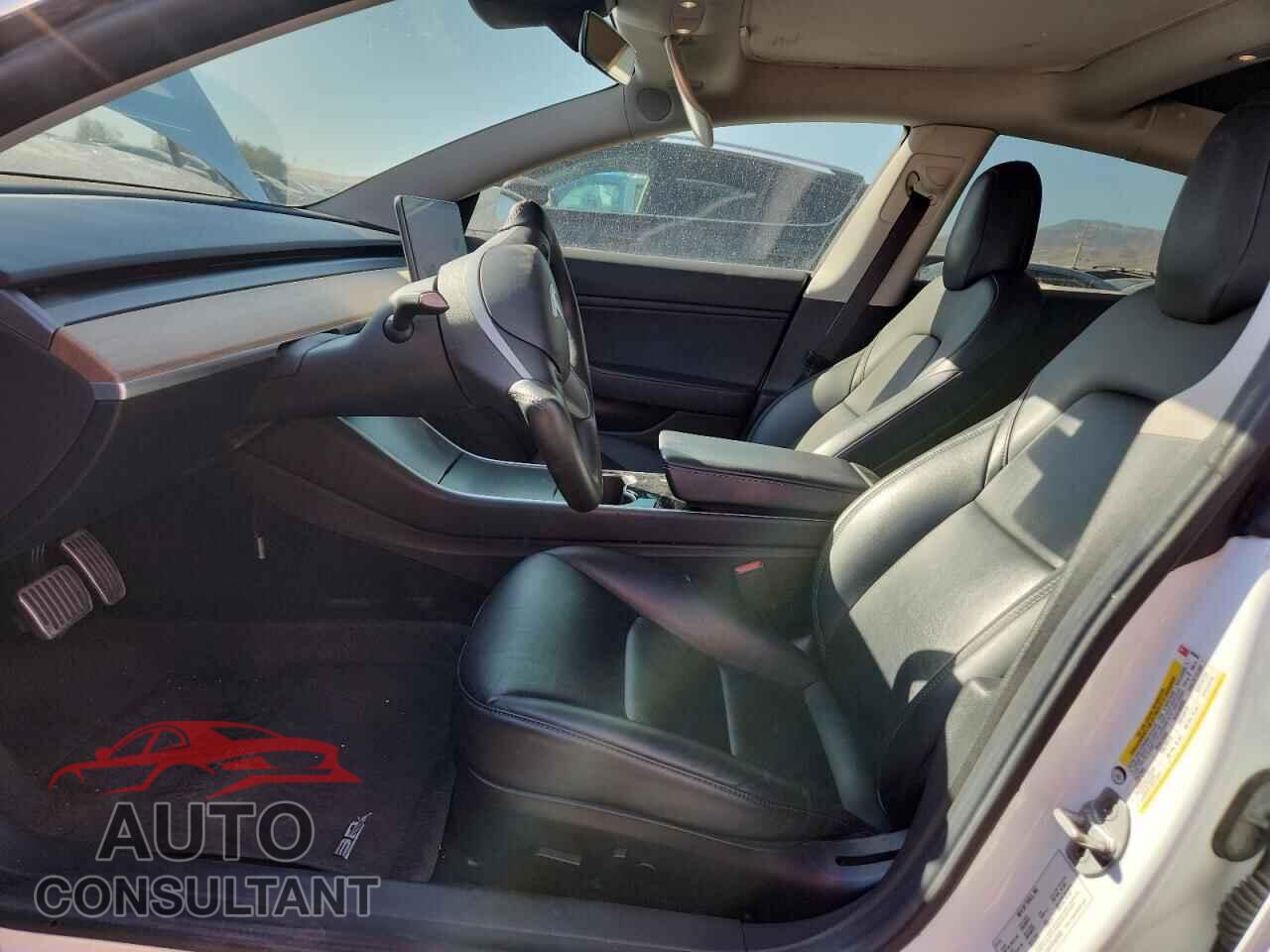 TESLA MODEL 3 2019 - 5YJ3E1EB7KF429493