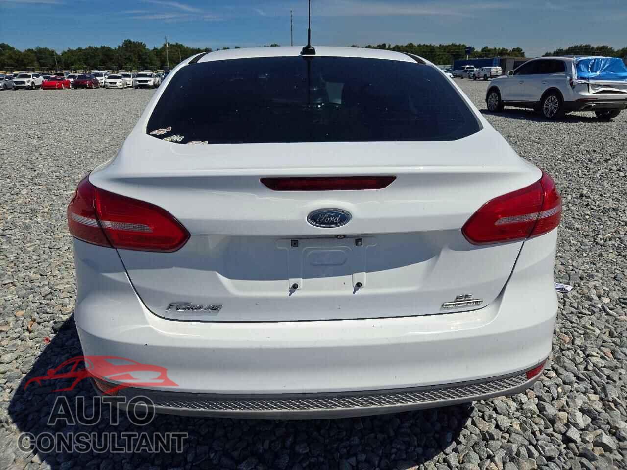 FORD FOCUS 2015 - 1FADP3F22FL298345