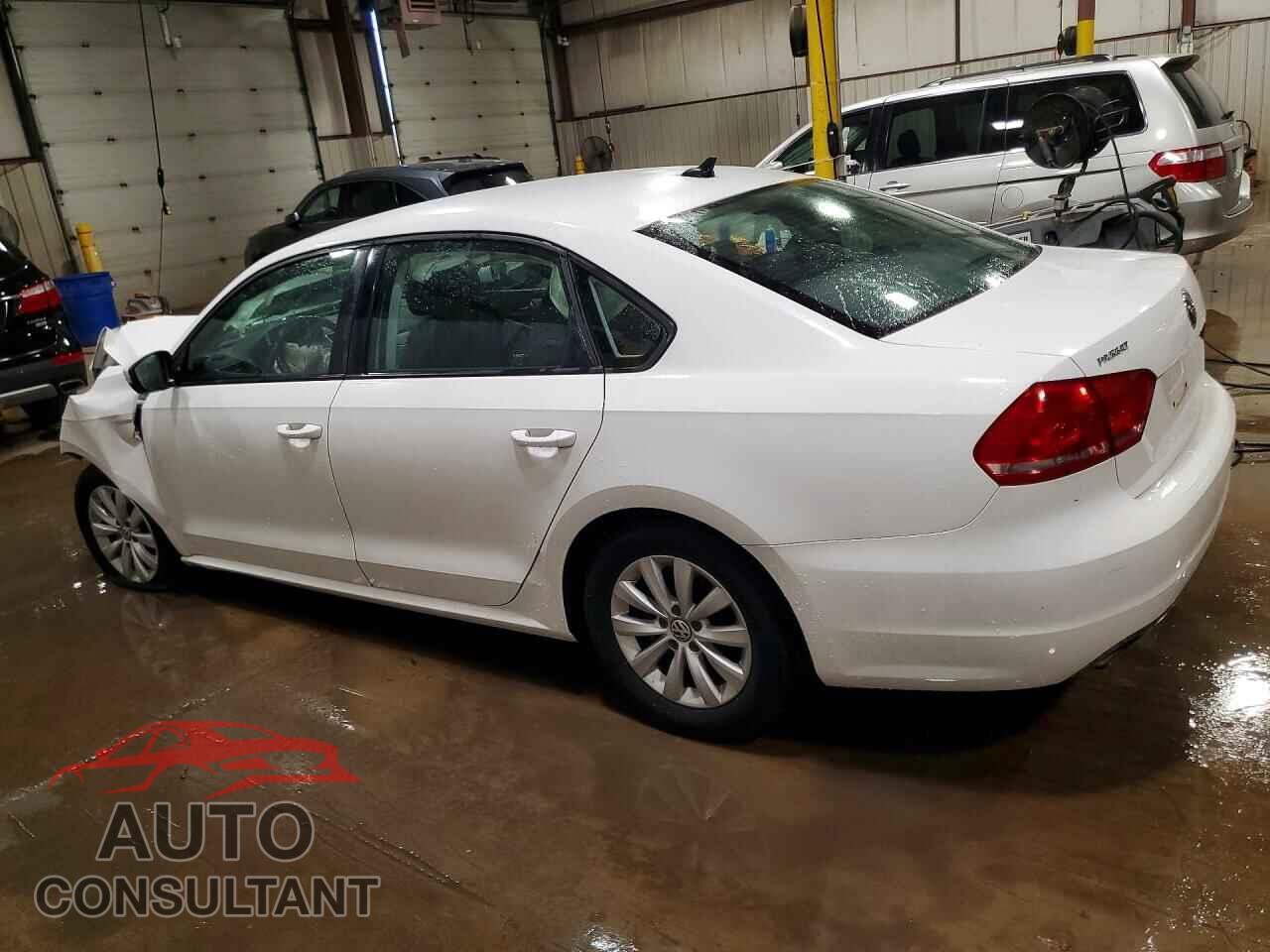 VOLKSWAGEN PASSAT 2014 - 1VWAT7A32EC097833