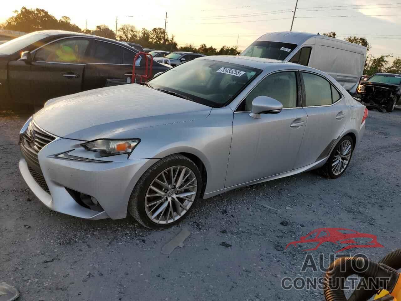 LEXUS IS 2014 - JTHBF1D20E5004468