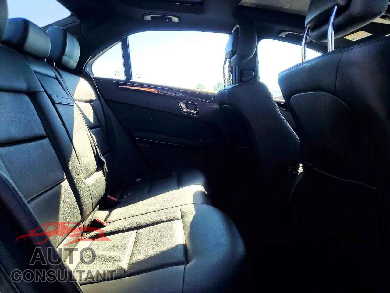 MERCEDES-BENZ E-CLASS 2011 - WDDHF8HB4BA392389