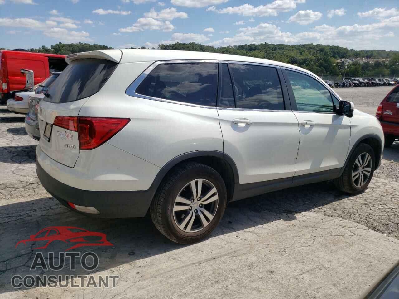 HONDA PILOT 2017 - 5FNYF6H55HB044402